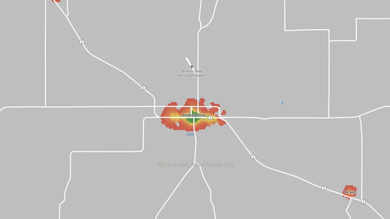 Walk Grade map of Broken Bow, NE, walkable areas in green and car-dependent areas in red
