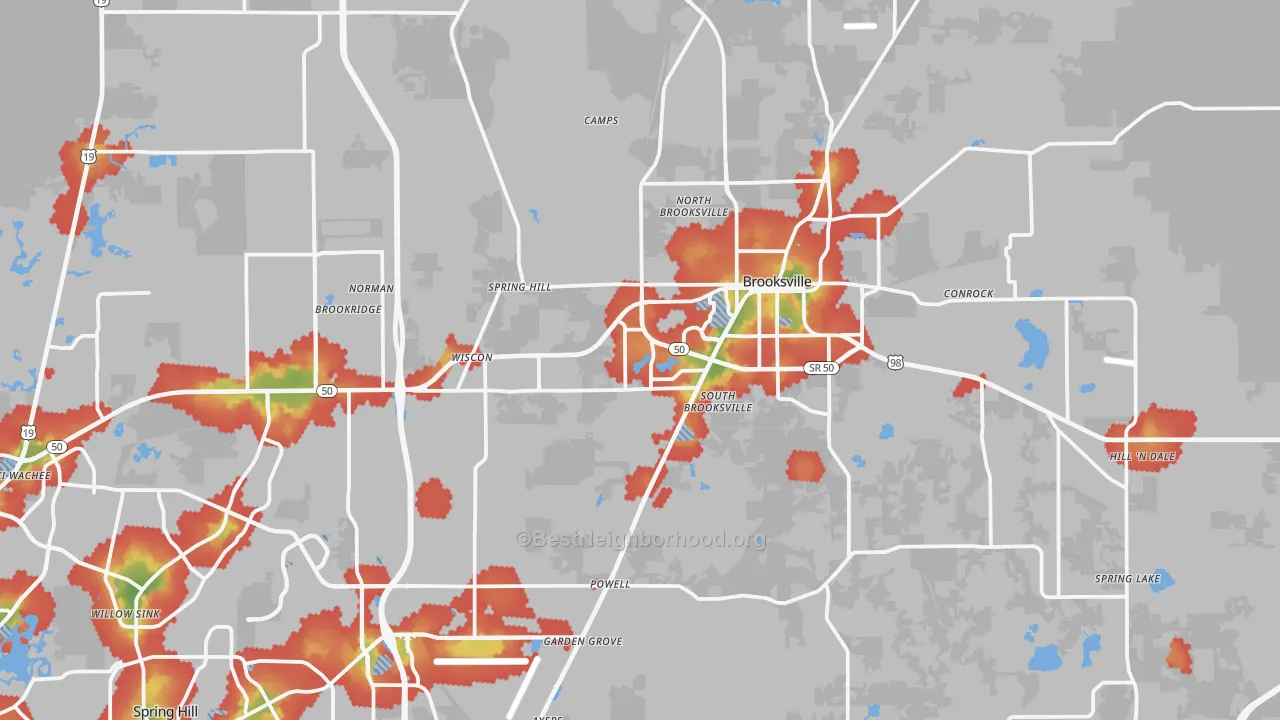 Walk Grade map of Brooksville, FL, walkable areas in green and car-dependent areas in red
