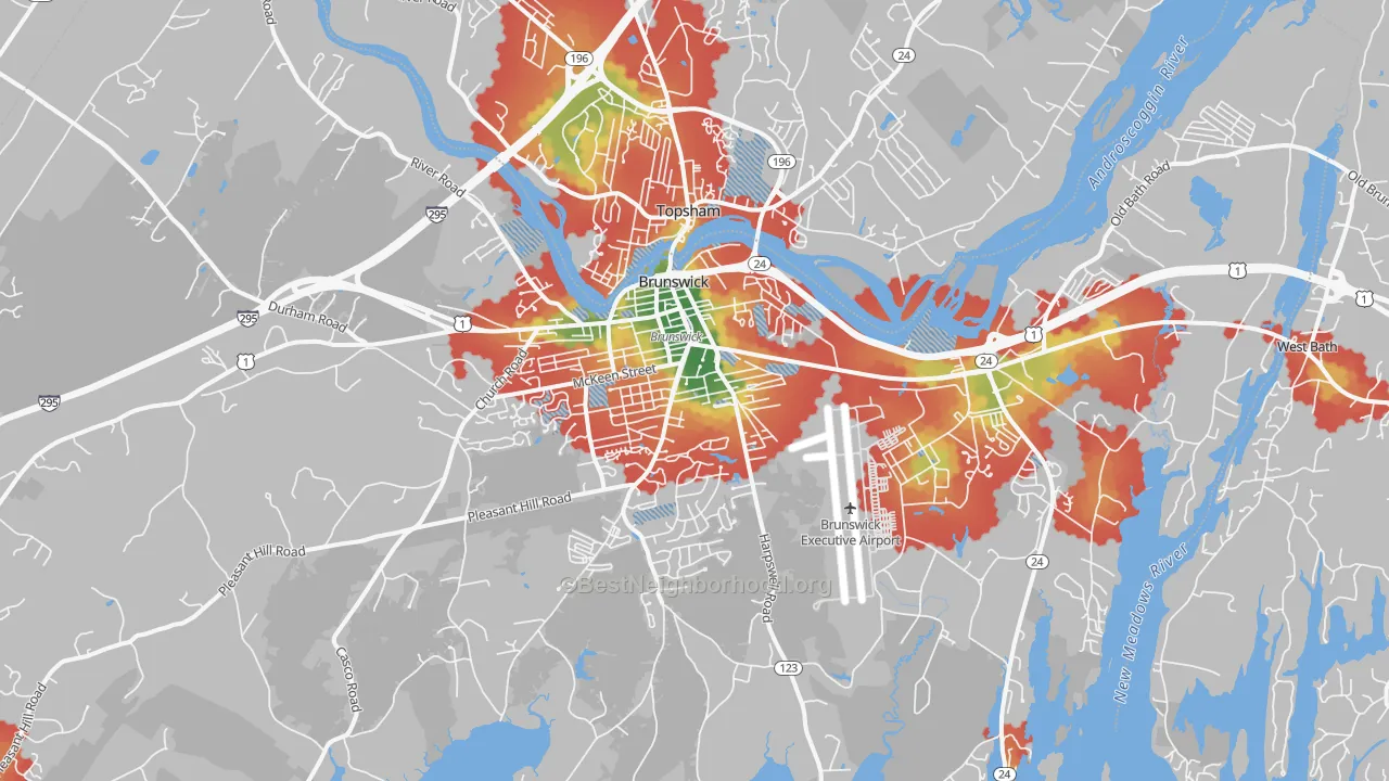 Walk Grade map of Brunswick, ME, walkable areas in green and car-dependent areas in red