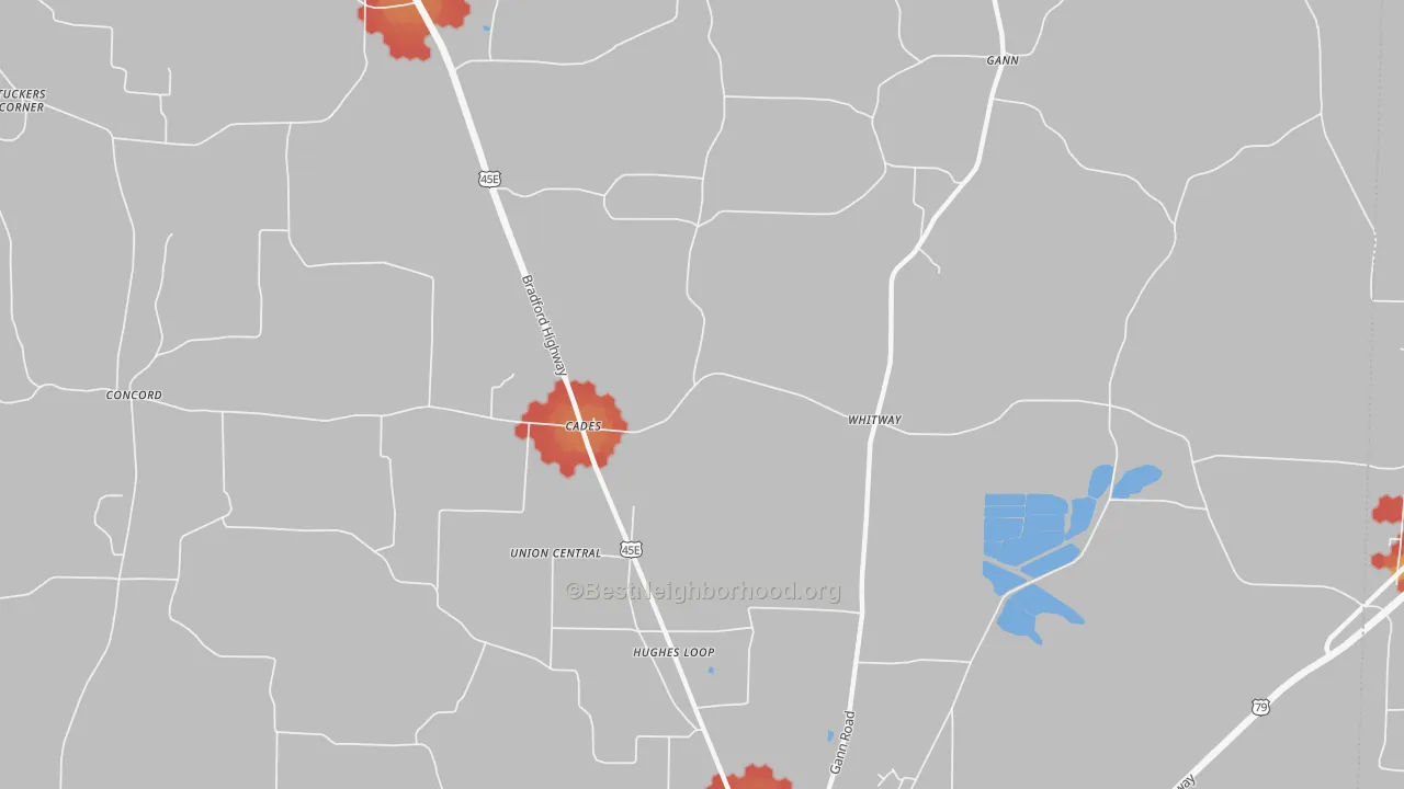 Walk Grade map of Cades, TN, walkable areas in green and car-dependent areas in red