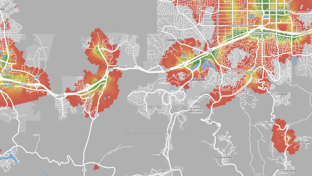 Walk Grade map of Calabasas, CA, walkable areas in green and car-dependent areas in red