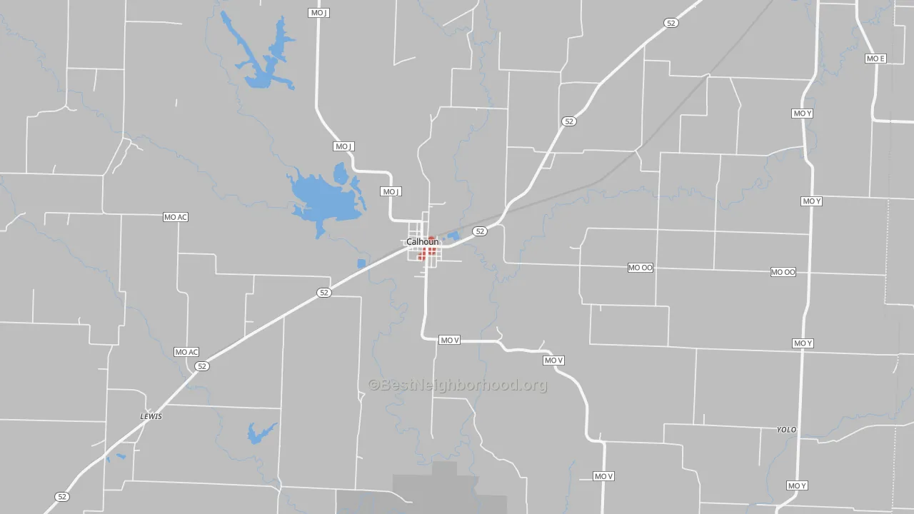 Walk Grade map of Calhoun, MO, walkable areas in green and car-dependent areas in red