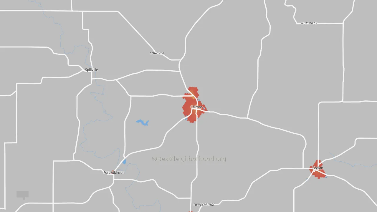 Walk Grade map of Calmar, IA, walkable areas in green and car-dependent areas in red