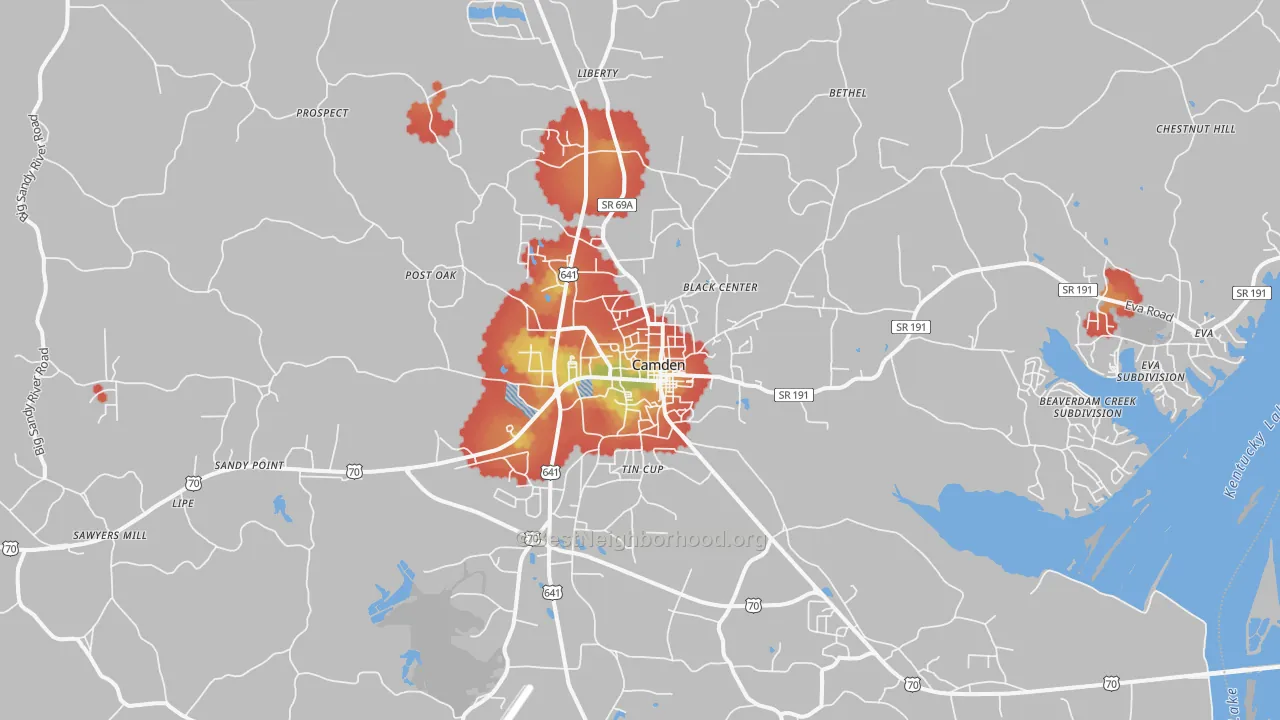 Walk Grade map of Camden, TN, walkable areas in green and car-dependent areas in red