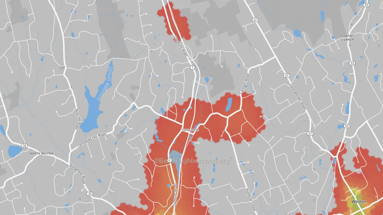 Walk Grade map of Cannondale, CT, walkable areas in green and car-dependent areas in red