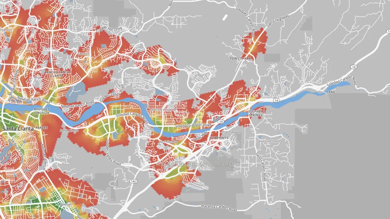 Walk Grade map of Canyon Country, CA, walkable areas in green and car-dependent areas in red