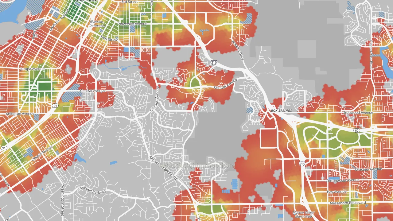 Walk Grade map of Canyon Crest, Riverside, CA, walkable areas in green and car-dependent areas in red