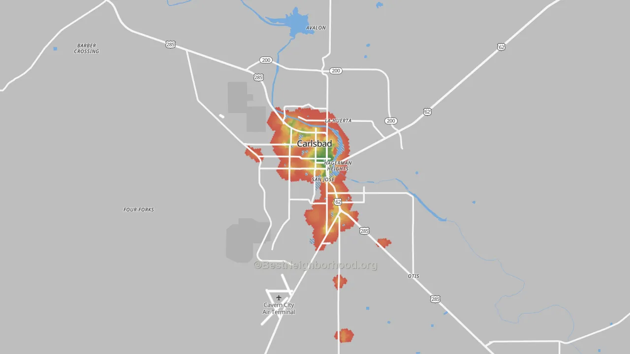 Walk Grade map of Carlsbad, NM, walkable areas in green and car-dependent areas in red