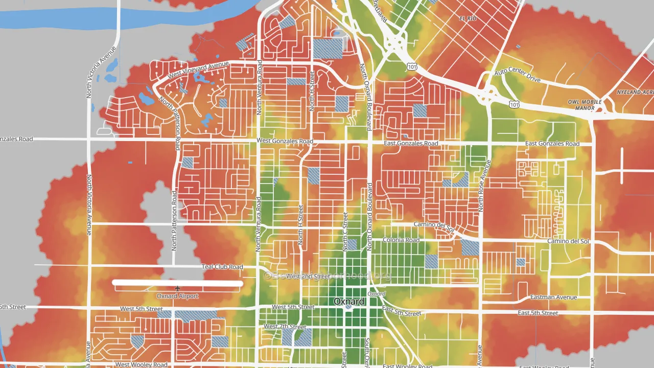 Walk Grade map of Carriage Square, Oxnard, CA, walkable areas in green and car-dependent areas in red