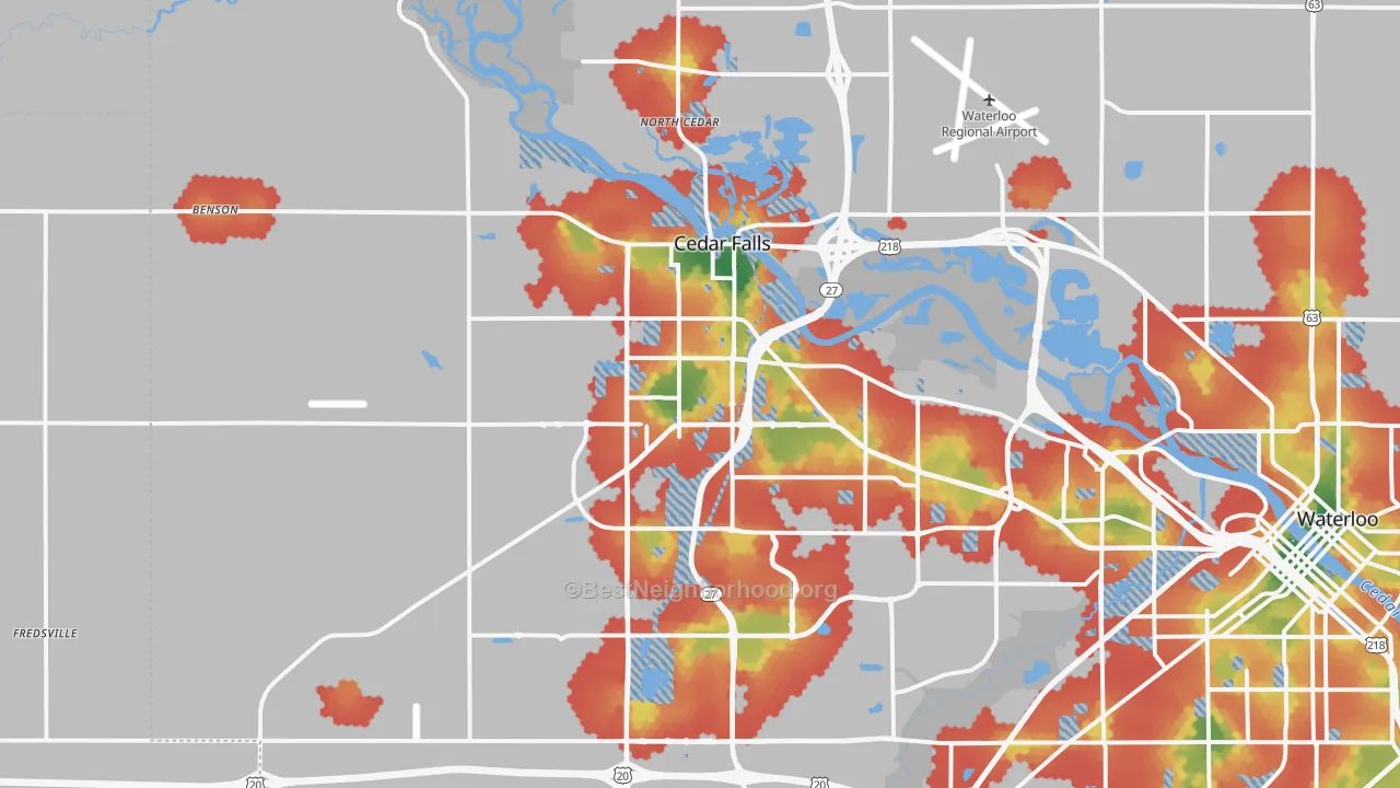Walk Grade map of Cedar Falls, IA, walkable areas in green and car-dependent areas in red