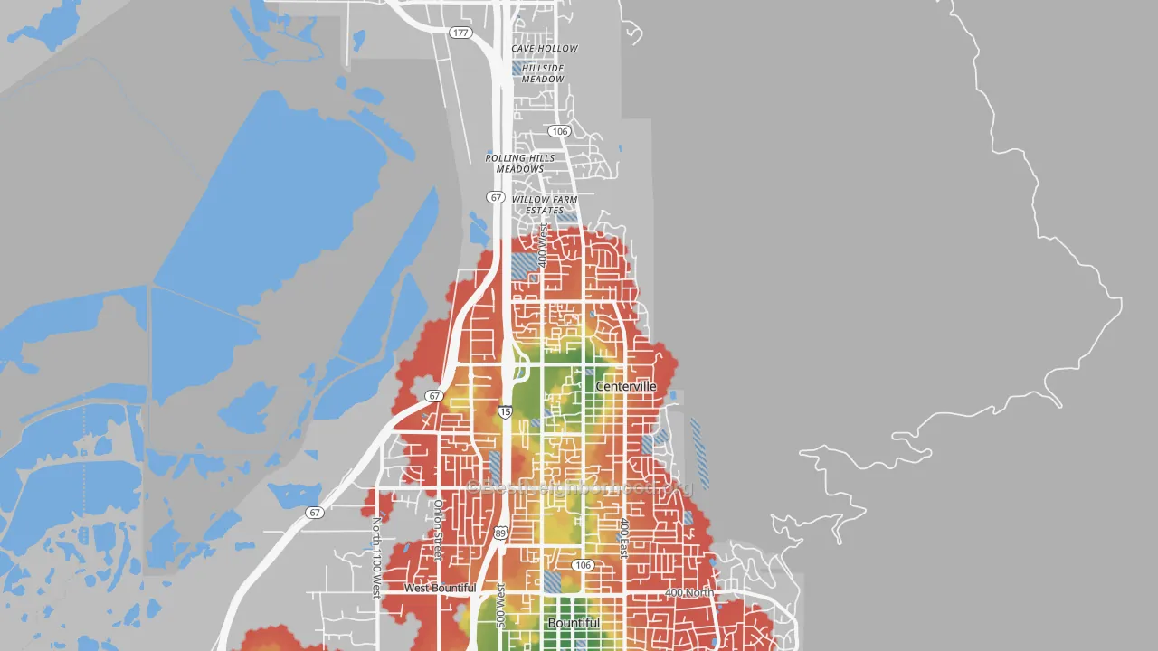 Walk Grade map of Centerville, UT, walkable areas in green and car-dependent areas in red