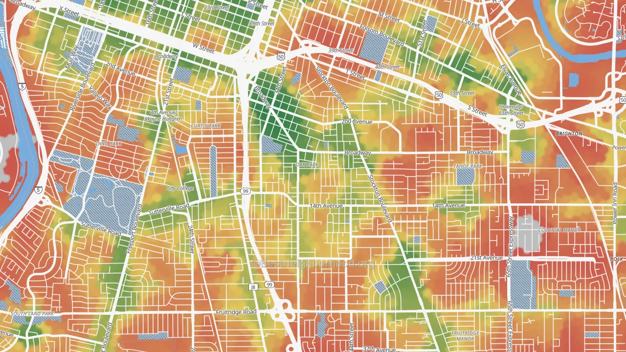 Walk Grade map of Central Oak Park, Sacramento, CA, walkable areas in green and car-dependent areas in red