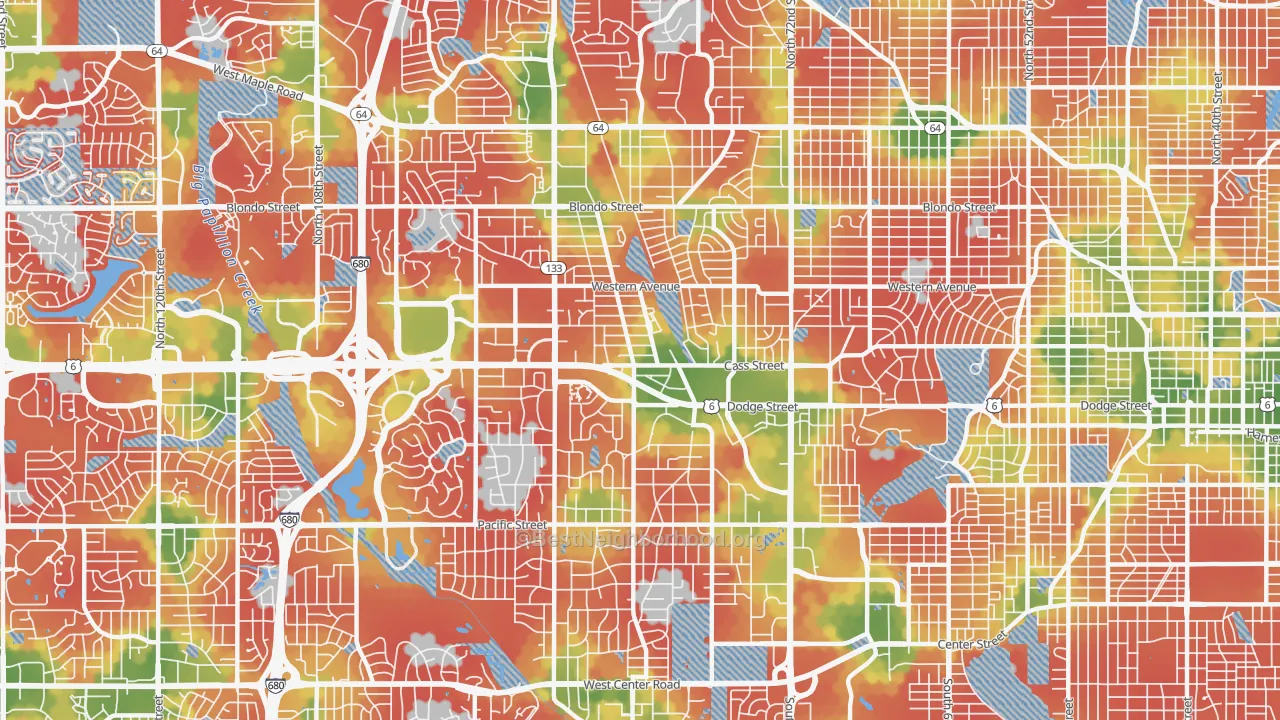 Walk Grade map of Central Omaha, Omaha, NE, walkable areas in green and car-dependent areas in red
