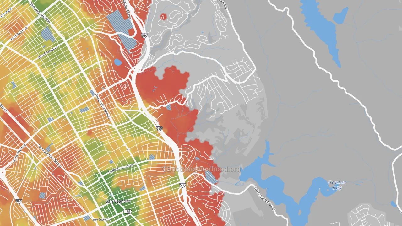 Walk Grade map of Chabot Park, Oakland, CA, walkable areas in green and car-dependent areas in red