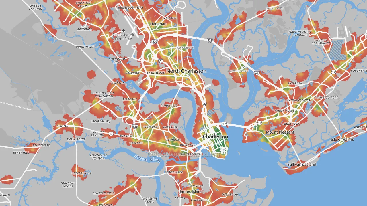 Walk Grade map of Charleston County, SC, walkable areas in green and car-dependent areas in red
