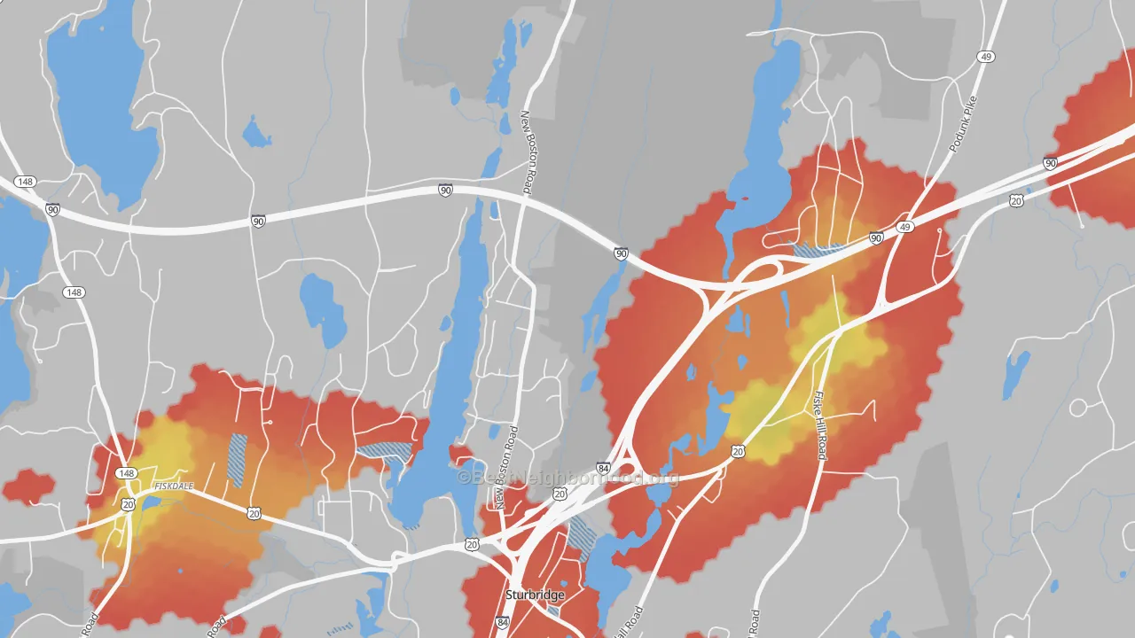 Walk Grade map of Charlton City, MA, walkable areas in green and car-dependent areas in red
