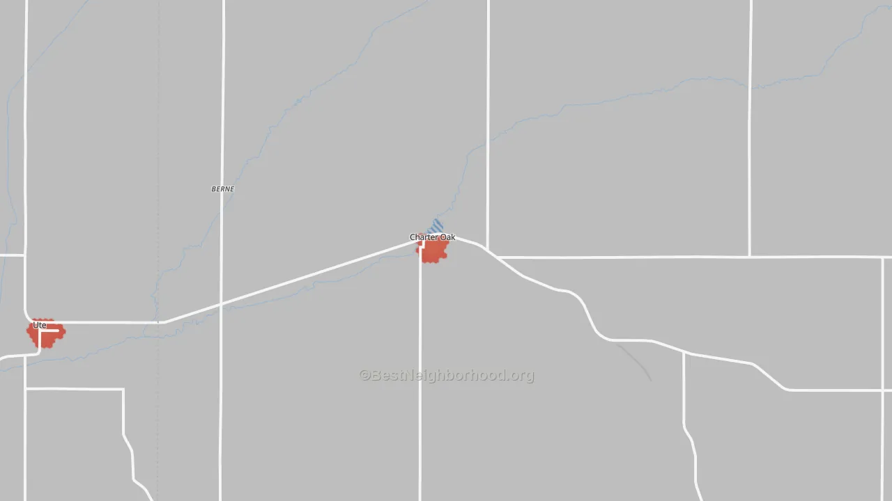Walk Grade map of Charter Oak, IA, walkable areas in green and car-dependent areas in red