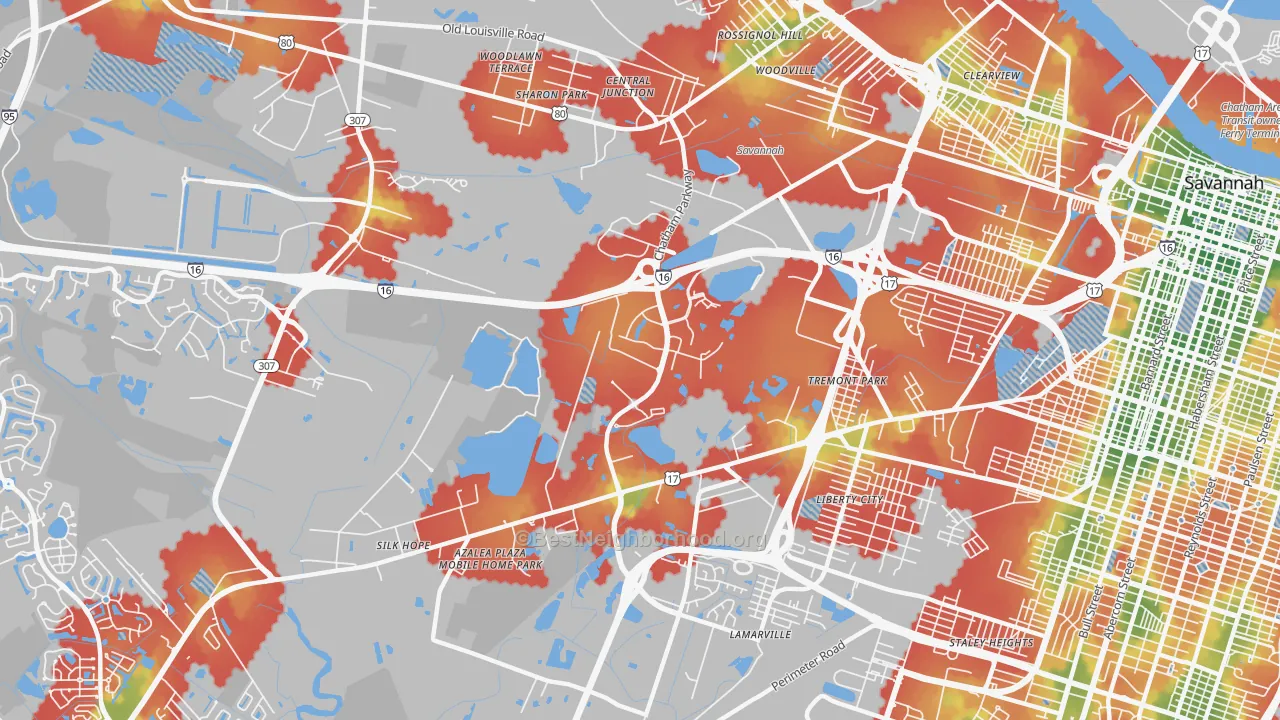 Walk Grade map of Chatham Parkway, Savannah, GA, walkable areas in green and car-dependent areas in red