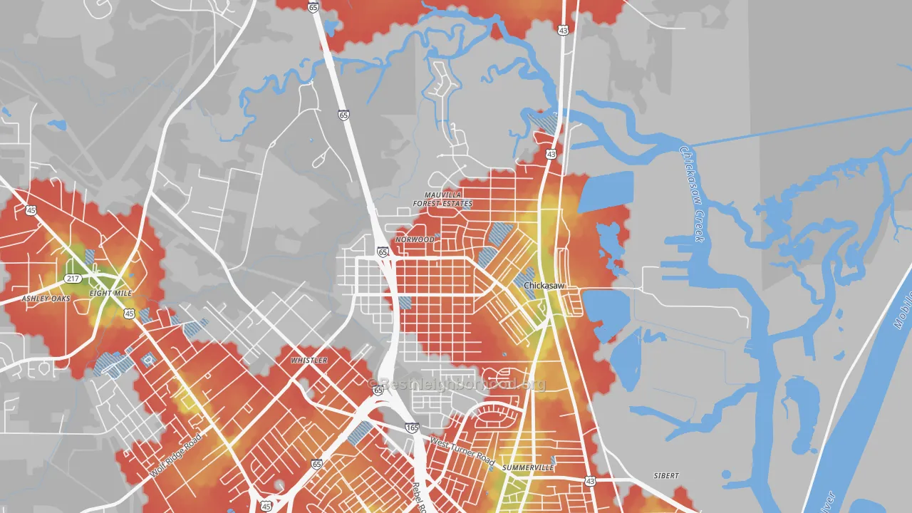 Walk Grade map of Chickasaw, AL, walkable areas in green and car-dependent areas in red
