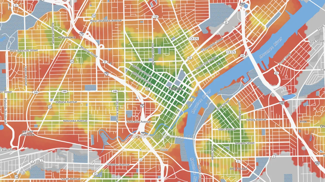 Walk Grade map of City Center, Toledo, OH, walkable areas in green and car-dependent areas in red