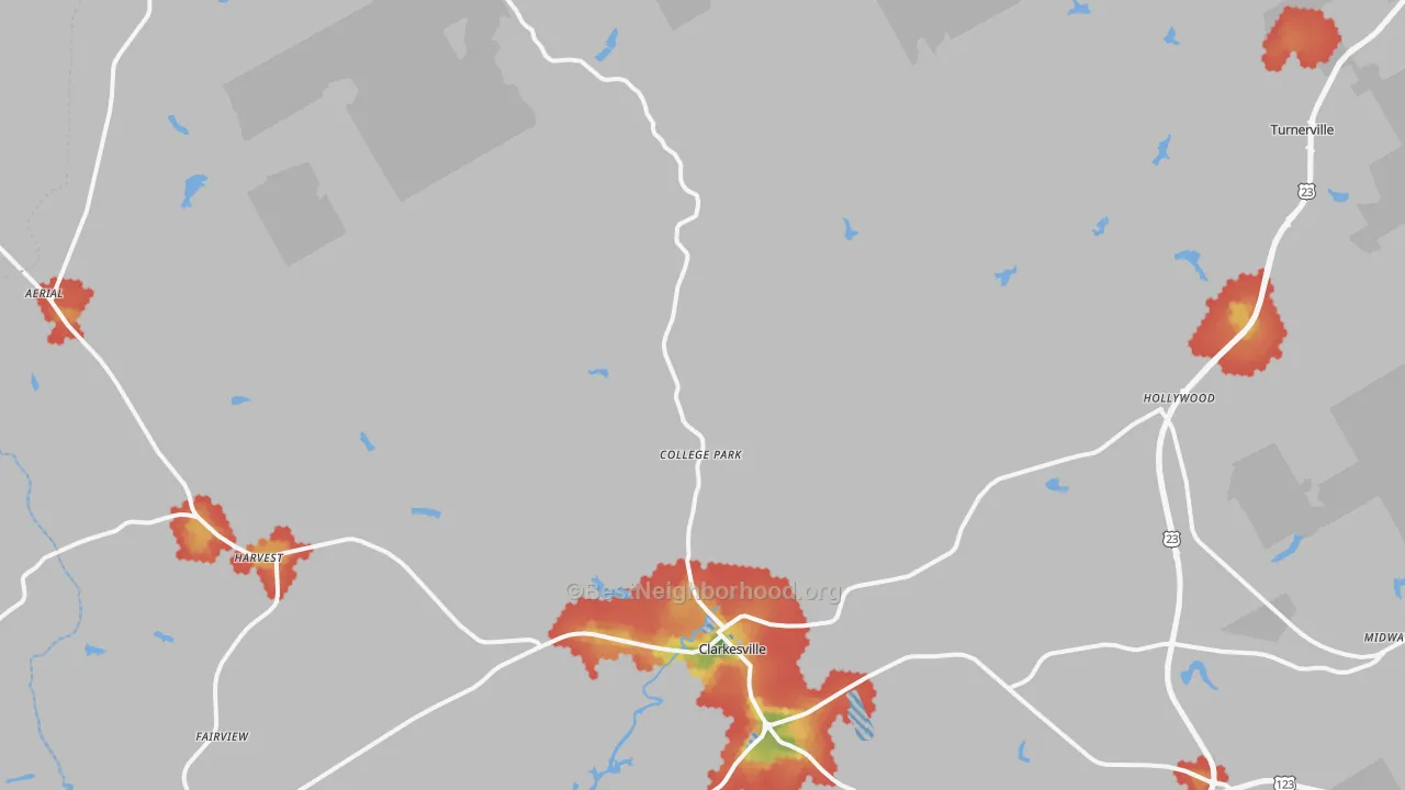 Walk Grade map of Clarkesville, GA, walkable areas in green and car-dependent areas in red