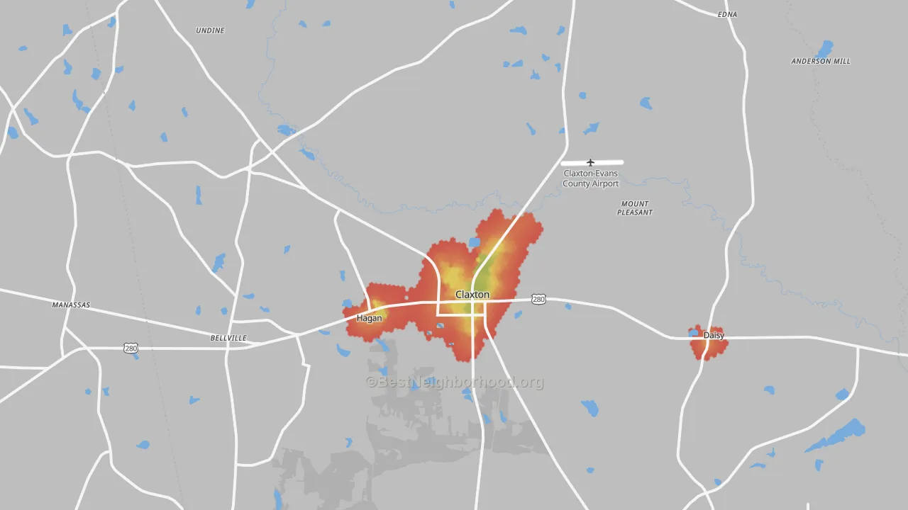 Walk Grade map of Claxton, GA, walkable areas in green and car-dependent areas in red