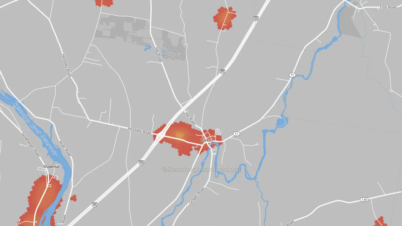 Walk Grade map of Clinton, ME, walkable areas in green and car-dependent areas in red