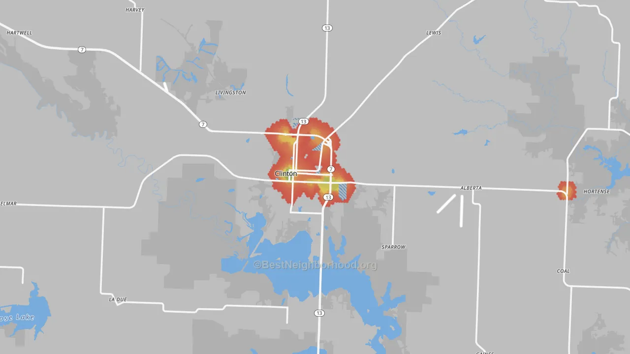 Walk Grade map of Clinton, MO, walkable areas in green and car-dependent areas in red