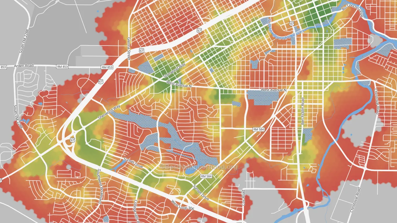 Walk Grade map of College Hills, San Angelo, TX, walkable areas in green and car-dependent areas in red