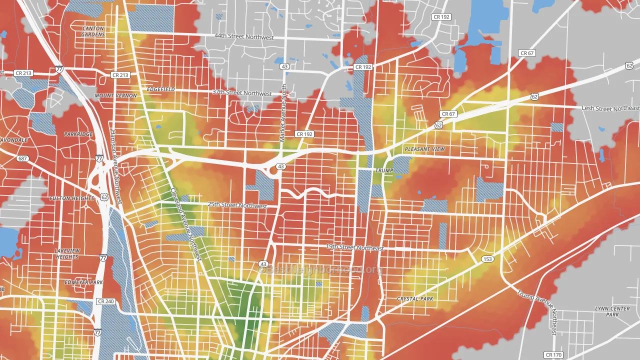 Walk Grade map of Colonial Heights, Canton, OH, walkable areas in green and car-dependent areas in red