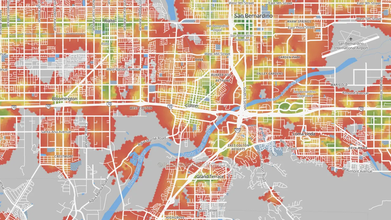 Walk Grade map of Colton, CA, walkable areas in green and car-dependent areas in red