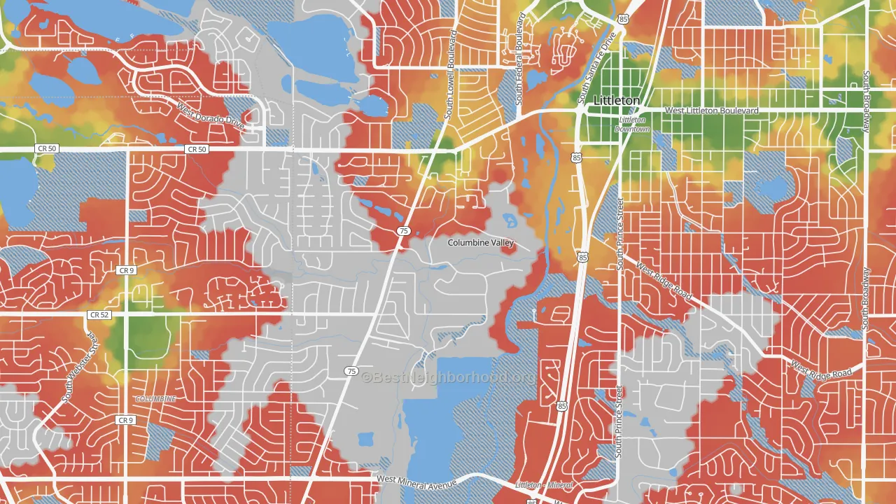 Walk Grade map of Columbine Valley, CO, walkable areas in green and car-dependent areas in red