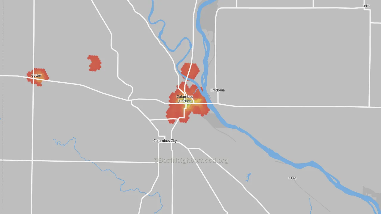 Walk Grade map of Columbus Junction, IA, walkable areas in green and car-dependent areas in red