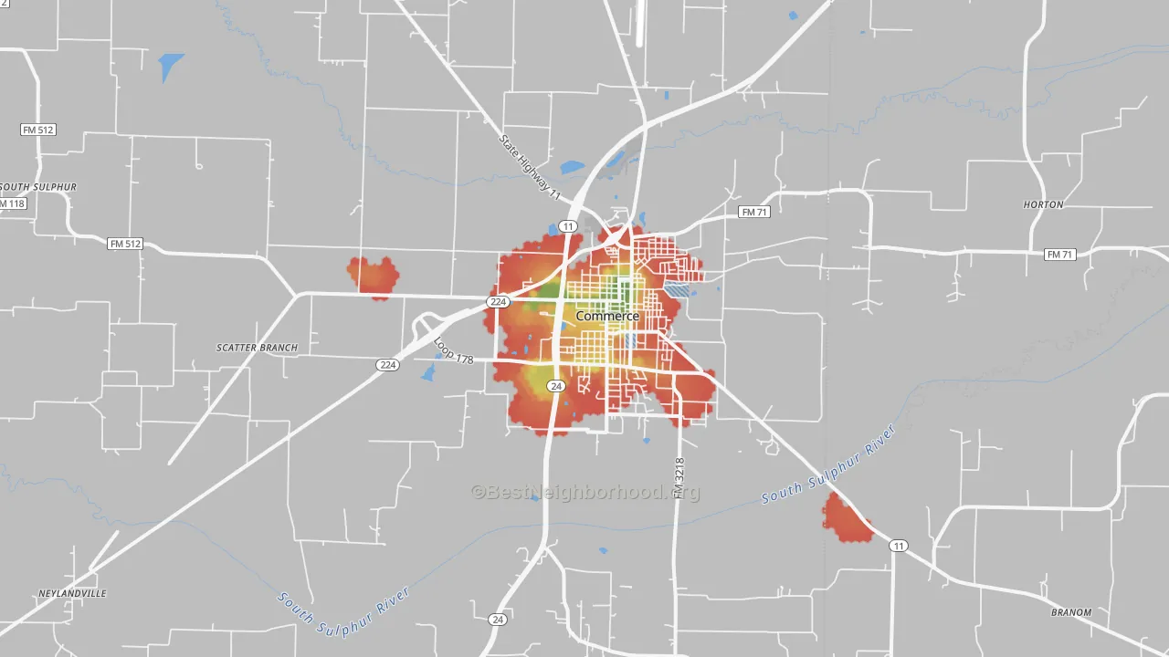 Walk Grade map of Commerce, TX, walkable areas in green and car-dependent areas in red