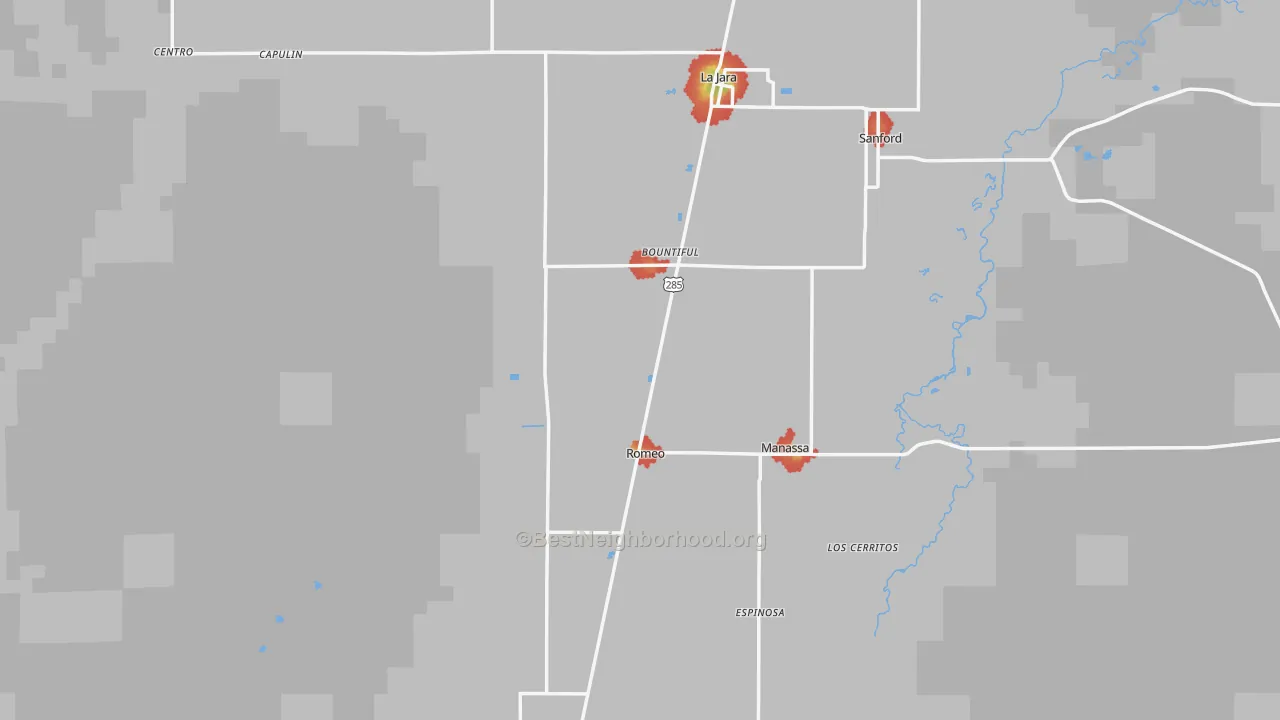Walk Grade map of Conejos County, CO, walkable areas in green and car-dependent areas in red
