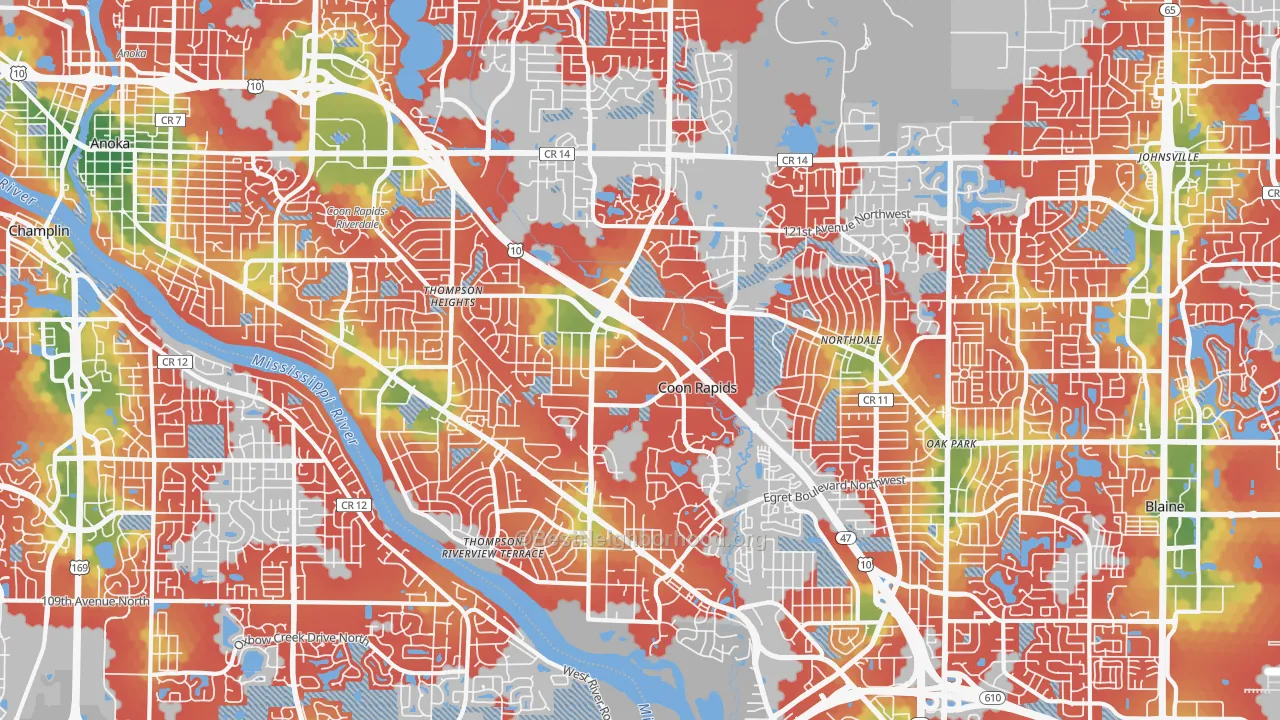 Walk Grade map of Coon Rapids, MN, walkable areas in green and car-dependent areas in red