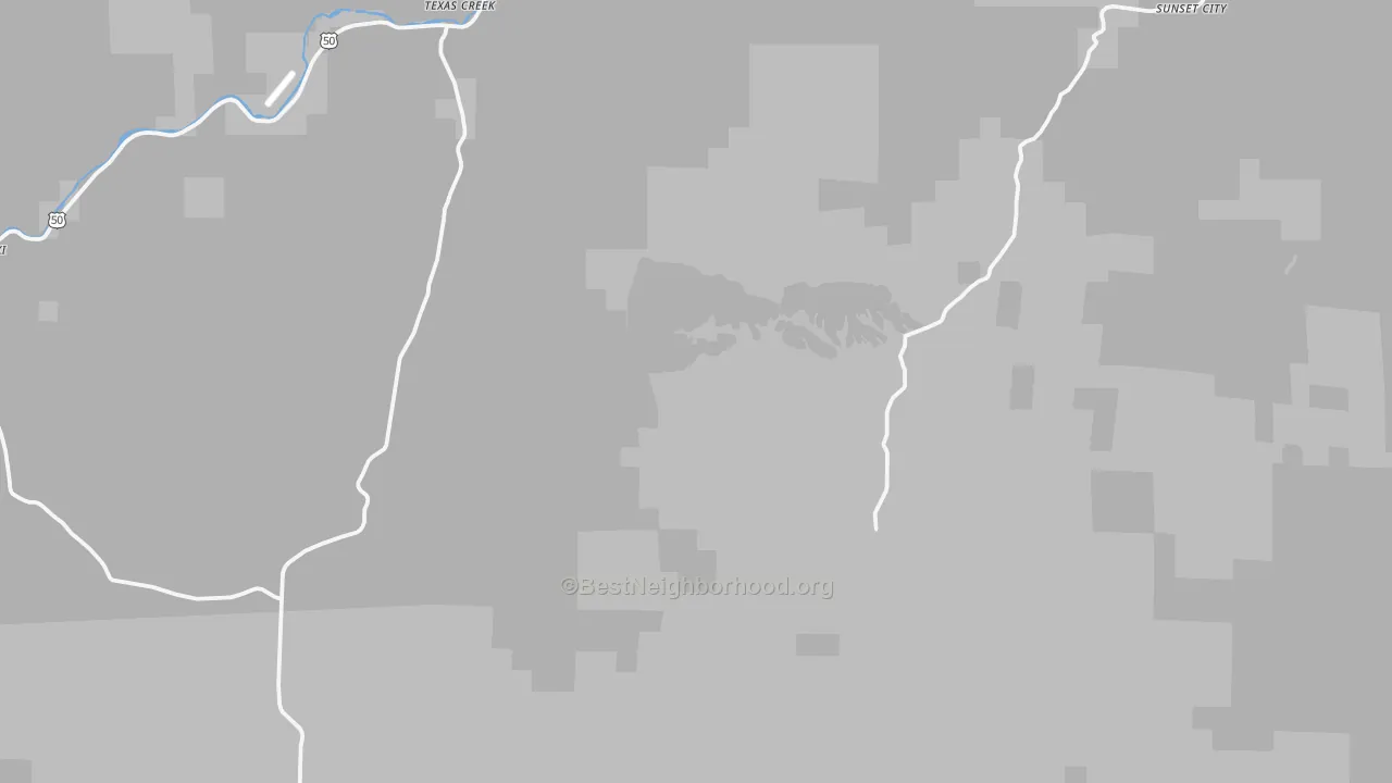 Walk Grade map of Cotopaxi, CO, walkable areas in green and car-dependent areas in red