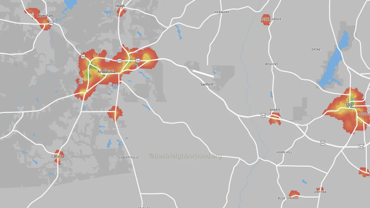 Walk Grade map of Covington County, AL, walkable areas in green and car-dependent areas in red