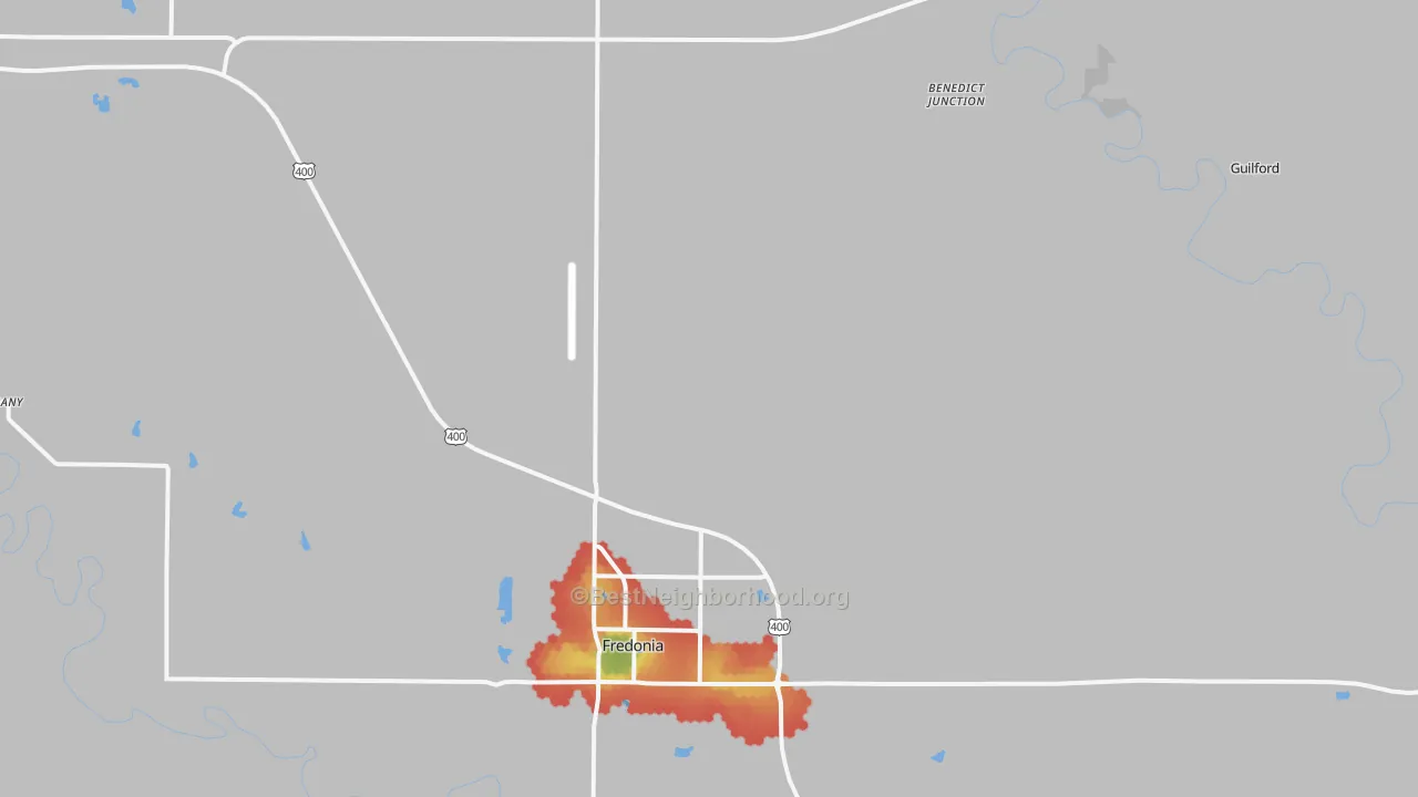 Walk Grade map of Coyville, KS, walkable areas in green and car-dependent areas in red