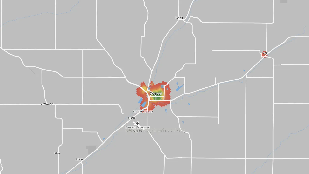 Walk Grade map of Crawford County, IA, walkable areas in green and car-dependent areas in red