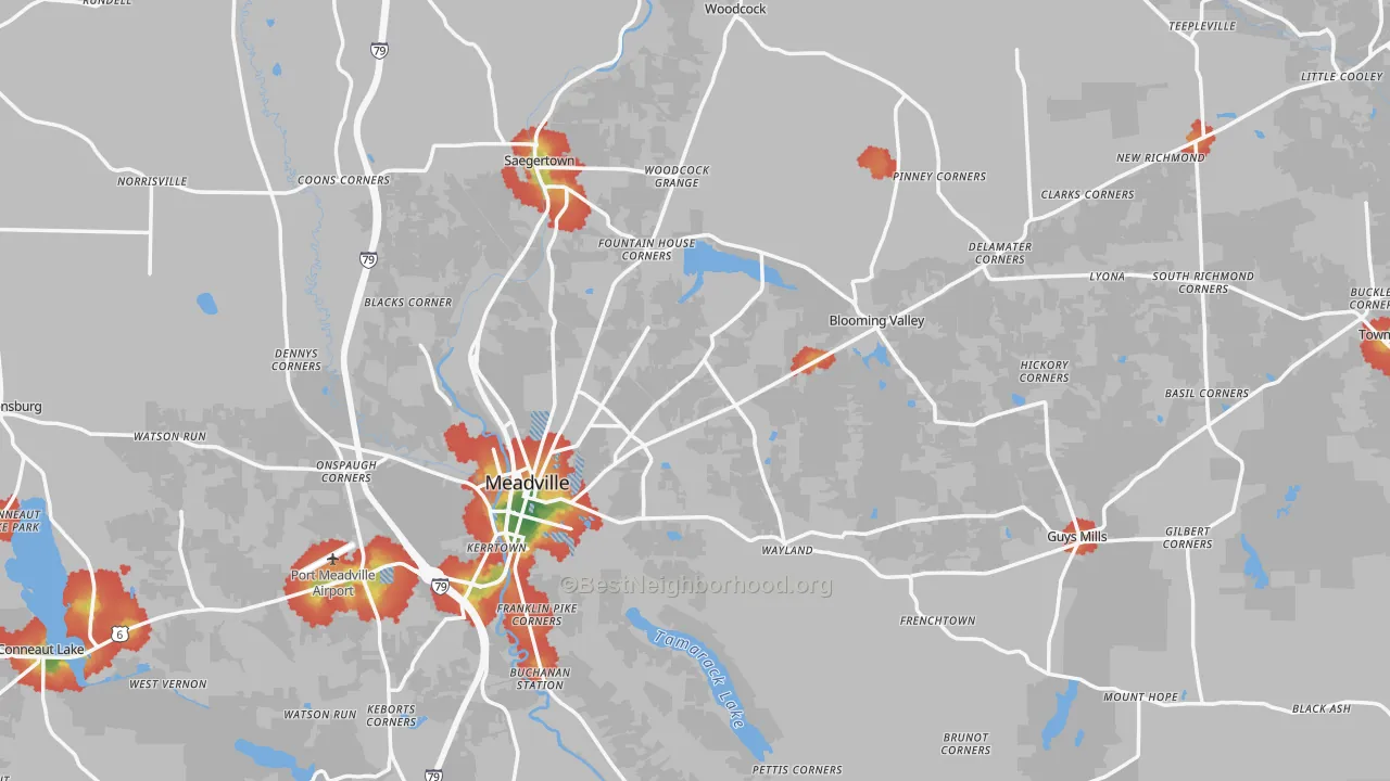 Walk Grade map of Crawford County, PA, walkable areas in green and car-dependent areas in red