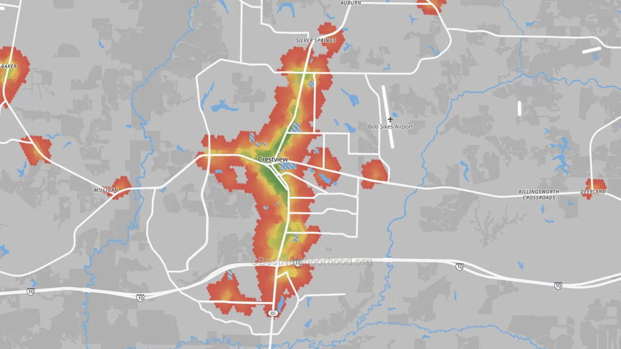 Walk Grade map of Crestview, FL, walkable areas in green and car-dependent areas in red