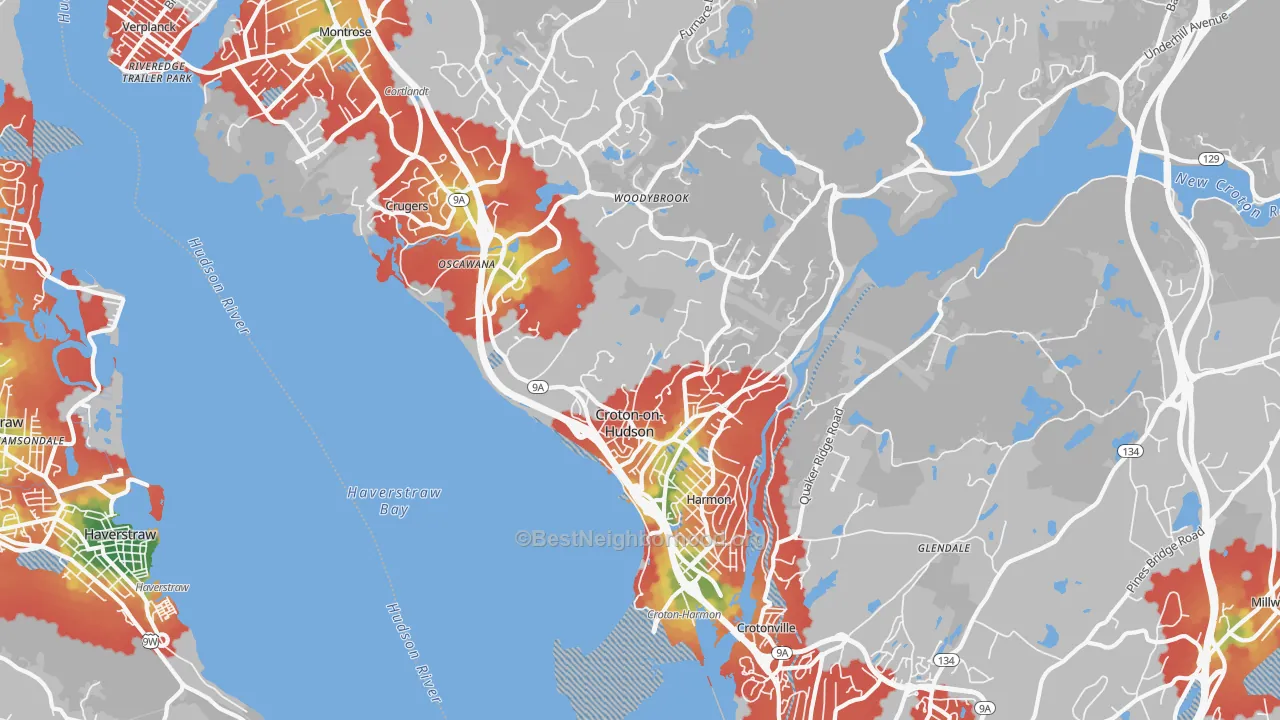 Walk Grade map of Croton On Hudson, NY, walkable areas in green and car-dependent areas in red