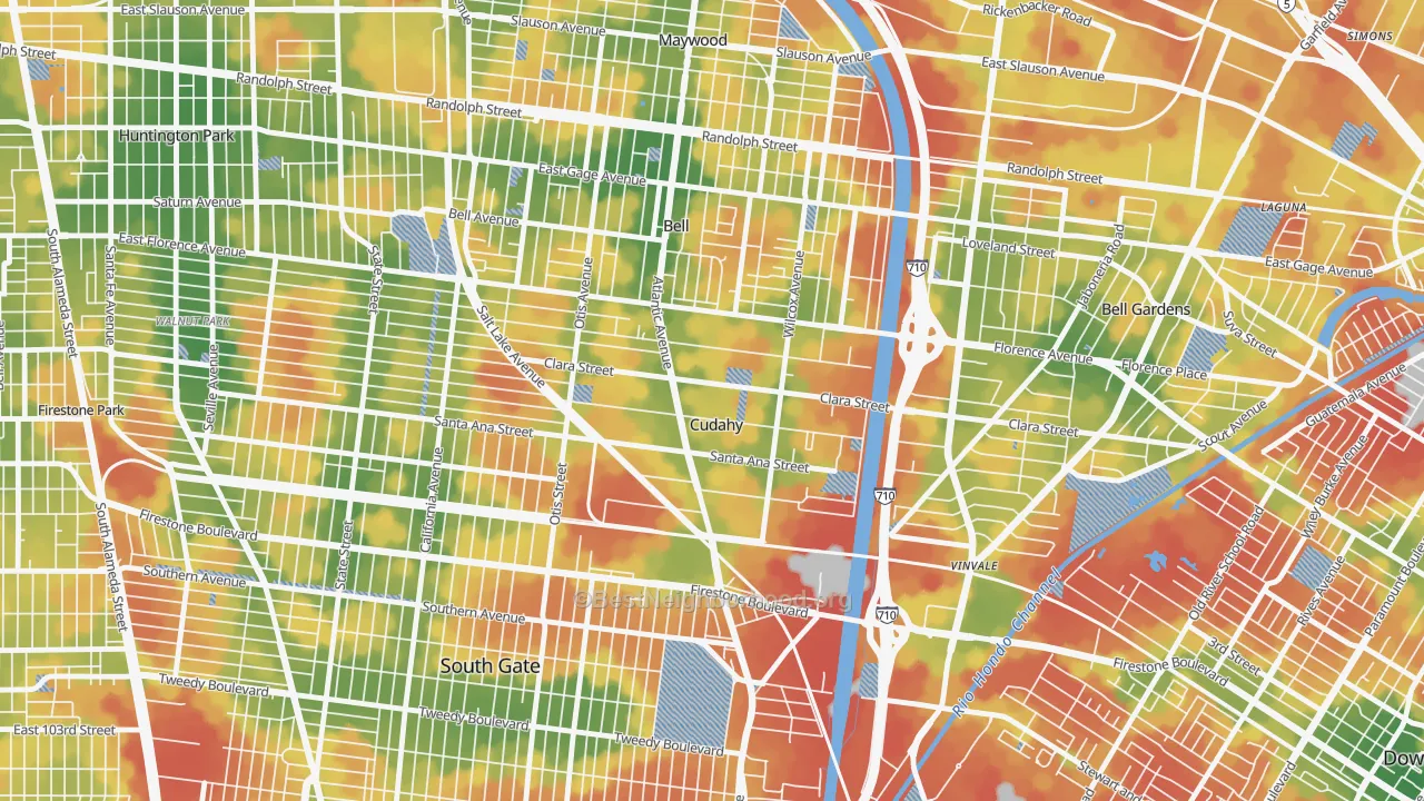 Walk Grade map of Cudahy, CA, walkable areas in green and car-dependent areas in red