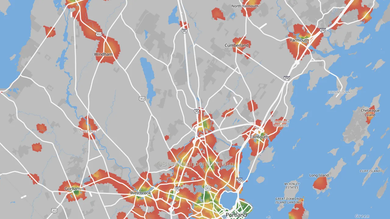Walk Grade map of Cumberland County, ME, walkable areas in green and car-dependent areas in red