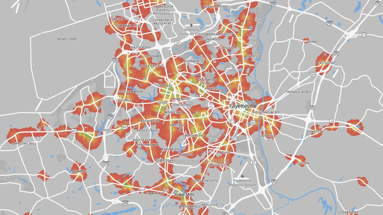 Walk Grade map of Cumberland County, NC, walkable areas in green and car-dependent areas in red
