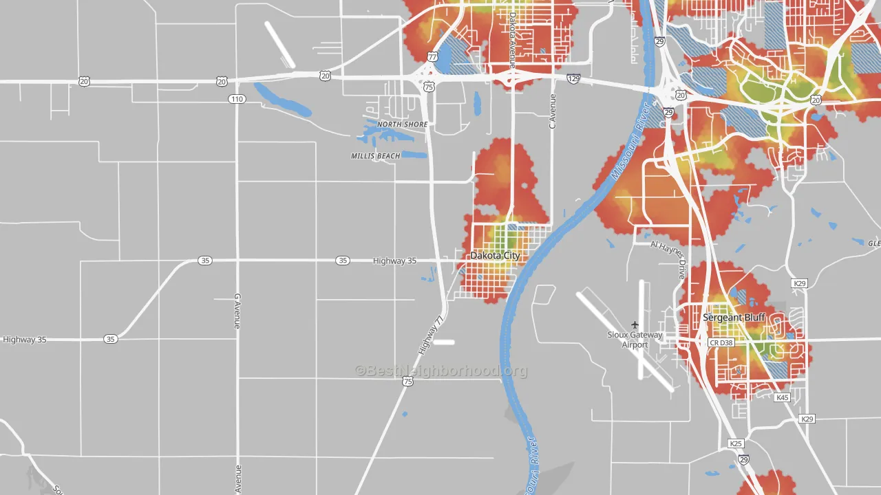 Walk Grade map of Dakota City, NE, walkable areas in green and car-dependent areas in red