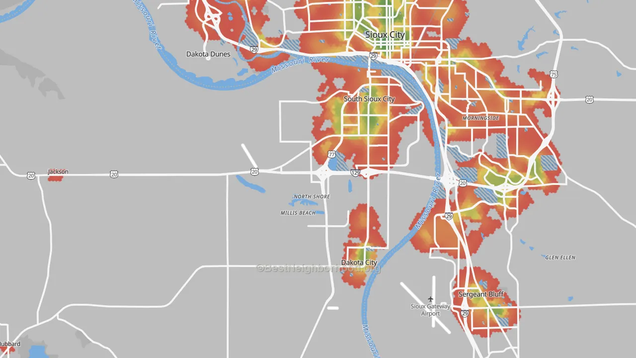 Walk Grade map of Dakota County, NE, walkable areas in green and car-dependent areas in red