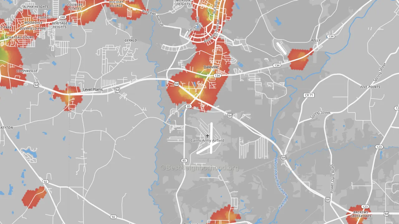 Walk Grade map of Daleville, AL, walkable areas in green and car-dependent areas in red