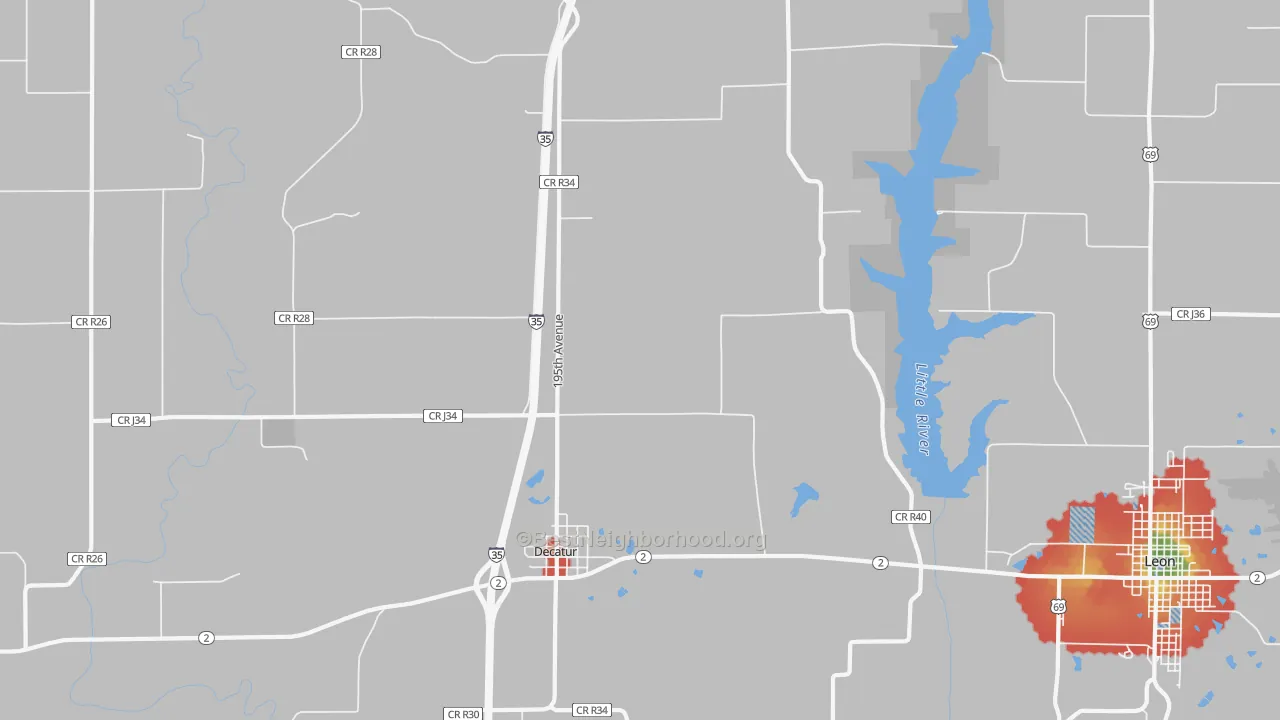 Walk Grade map of Decatur, IA, walkable areas in green and car-dependent areas in red